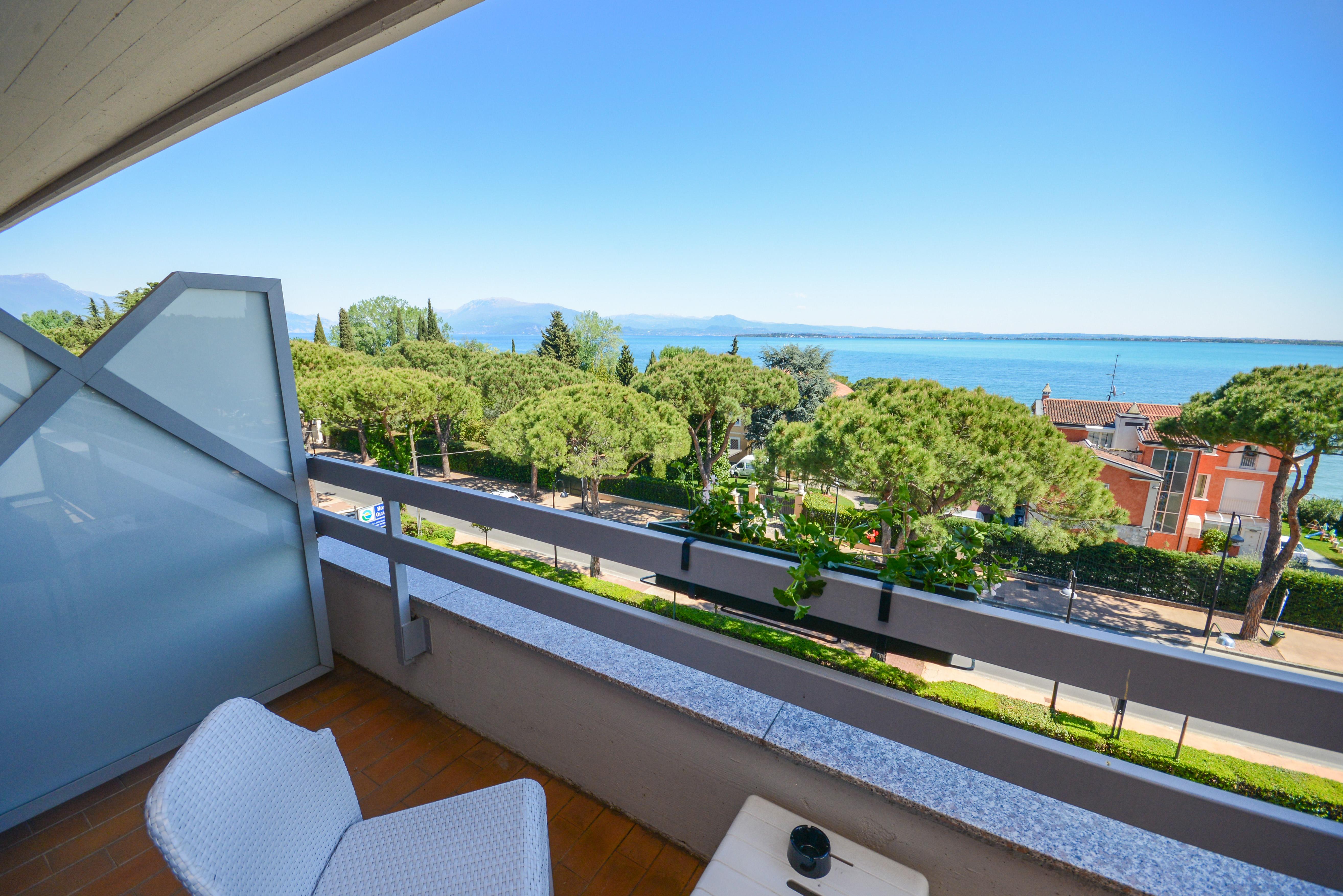 Hotel Oliveto Desenzano del Garda Dış mekan fotoğraf