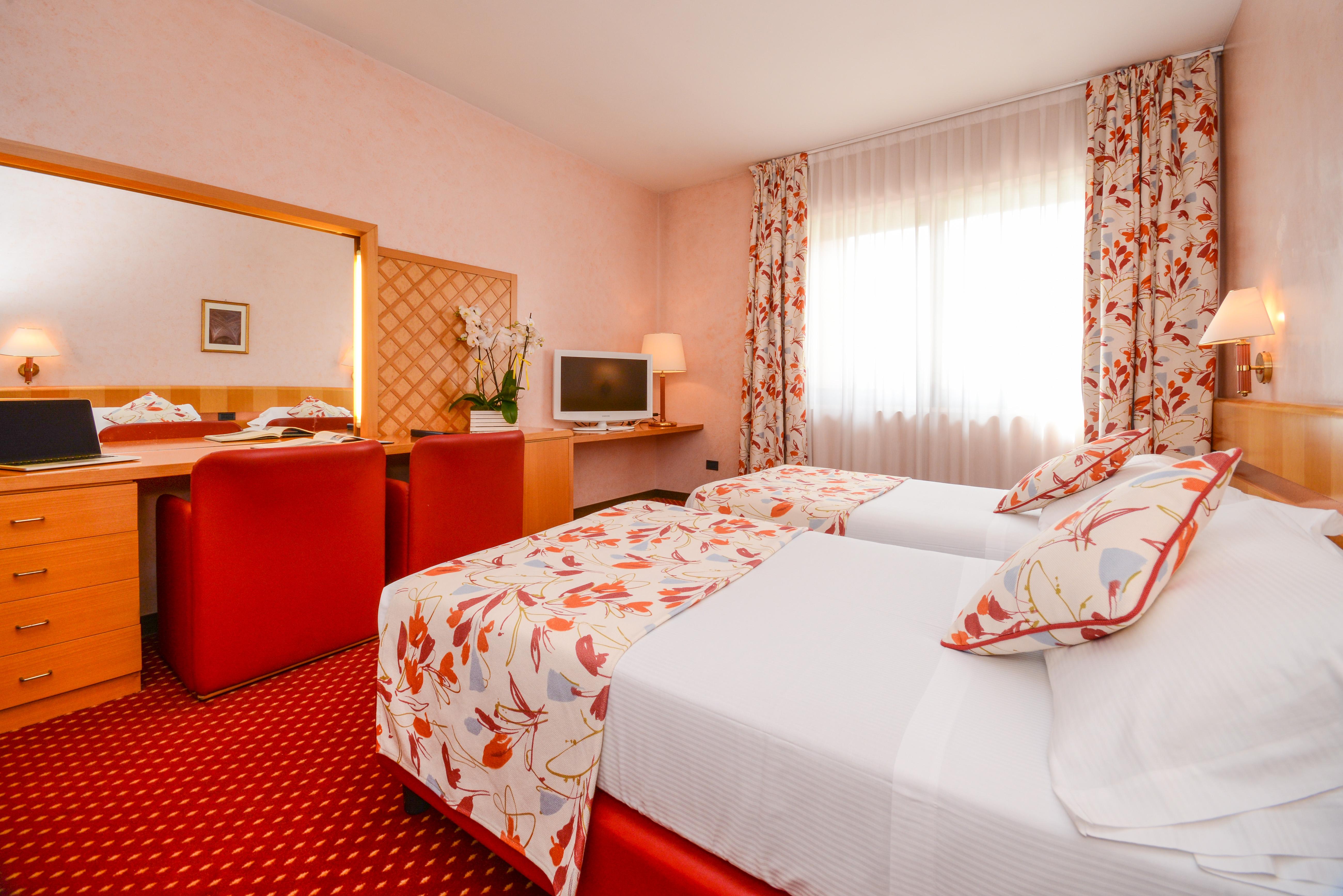 Hotel Oliveto Desenzano del Garda Dış mekan fotoğraf