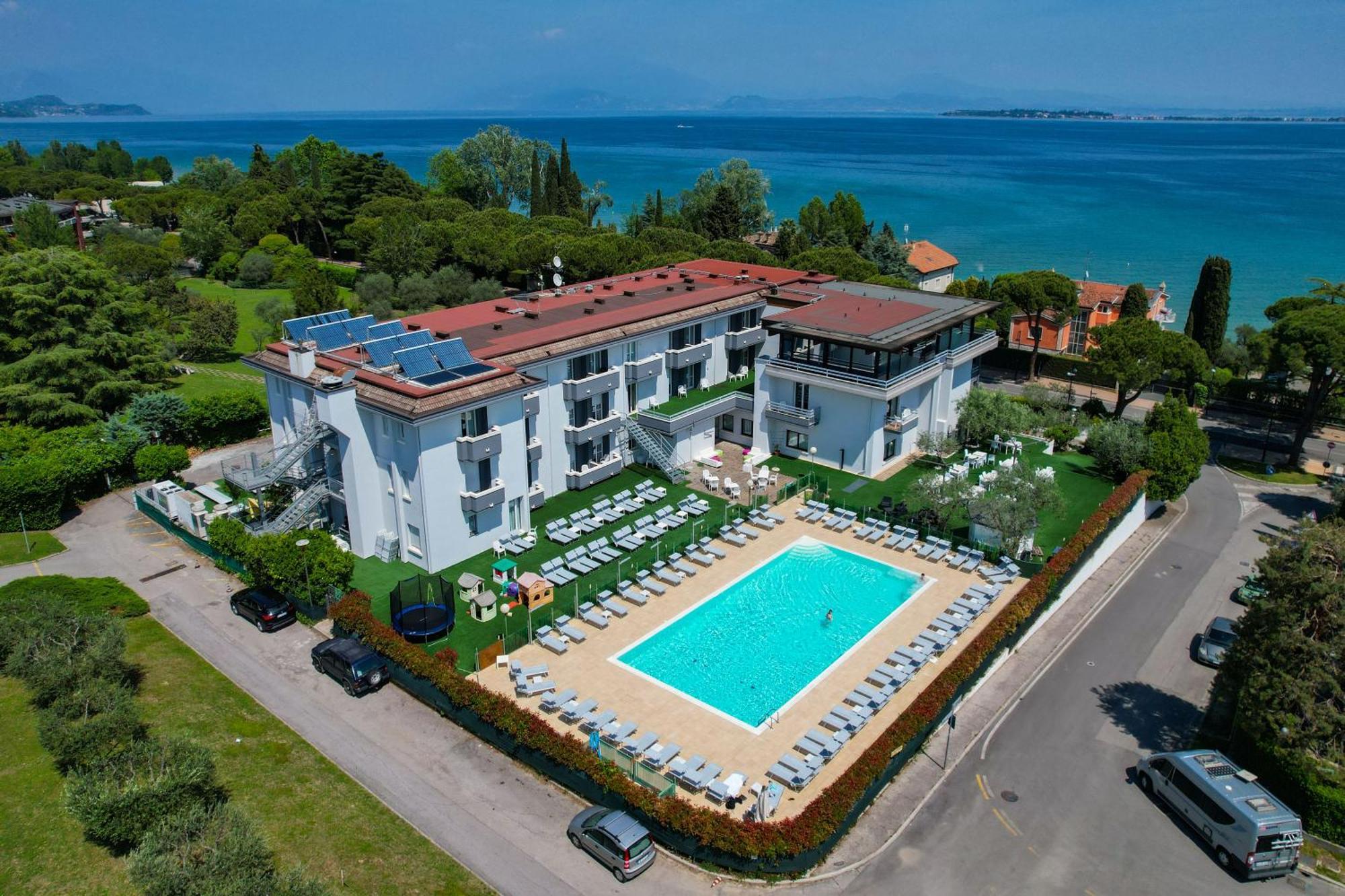 Hotel Oliveto Desenzano del Garda Dış mekan fotoğraf