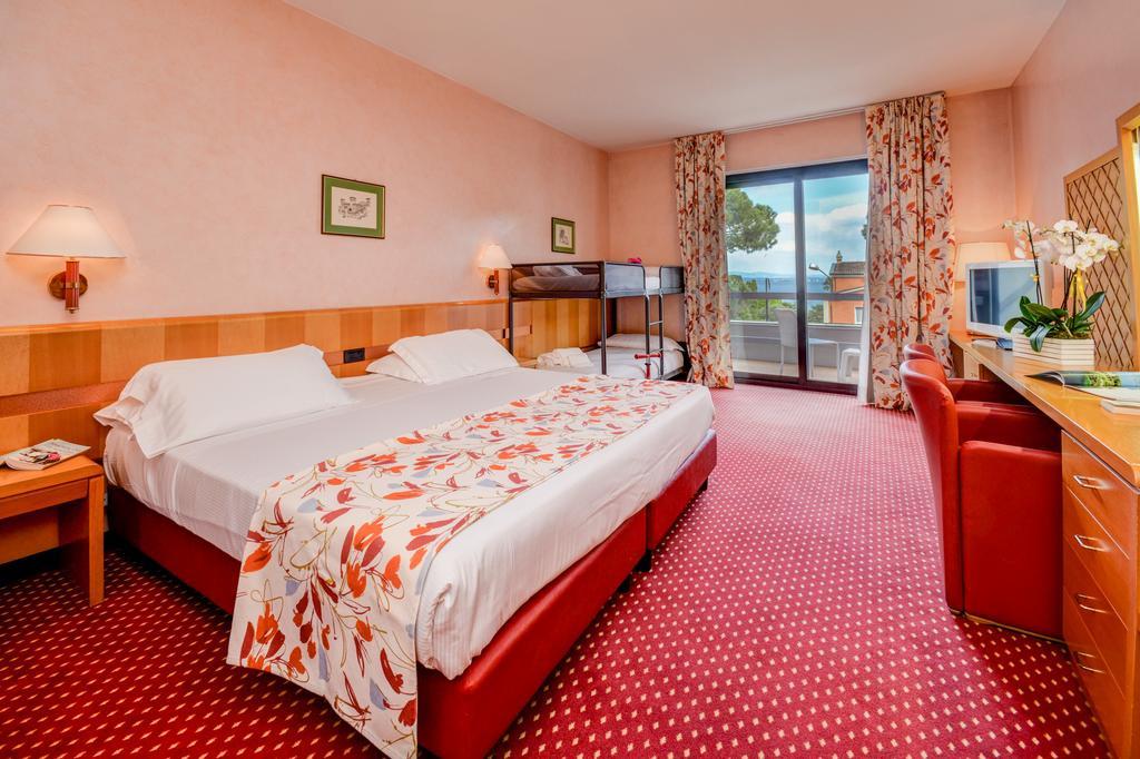 Hotel Oliveto Desenzano del Garda Dış mekan fotoğraf