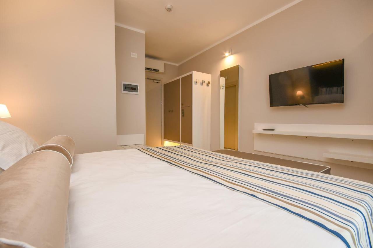 Hotel Oliveto Desenzano del Garda Dış mekan fotoğraf